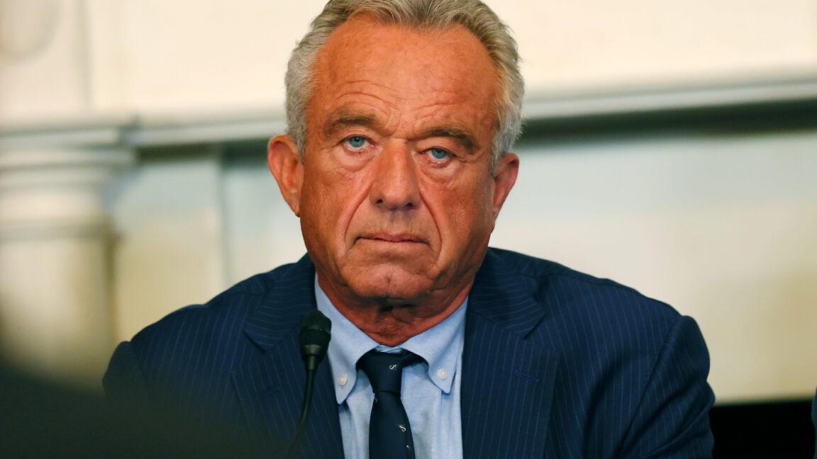 RFK Jr.'in Desteklediği Komite, Kullandığı Peptidlerin Üretimine Onay Verdi