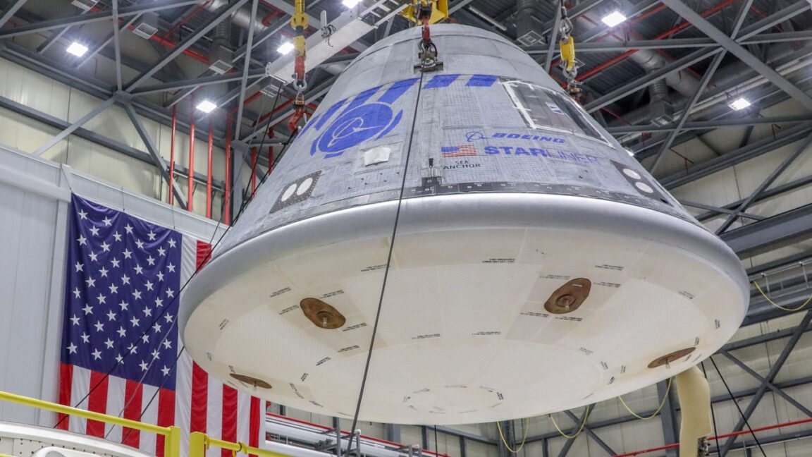 NASA, Boeing Starliner'ın sertifikasyonunu 2027'ye ertelenmesi olasılığını göz önüne alıyor