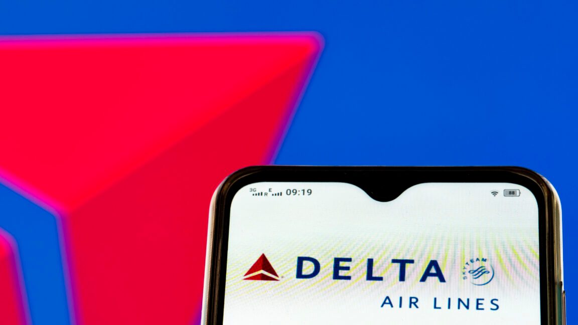 DEF CON katılımcıları Delta uçağında sahte hotspot saldırısıyla şüpheleniliyor