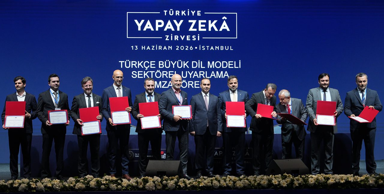 Zurich Türkiye'nin Sektörel LLM Projesi Bakanlık Hibesi Aldı
