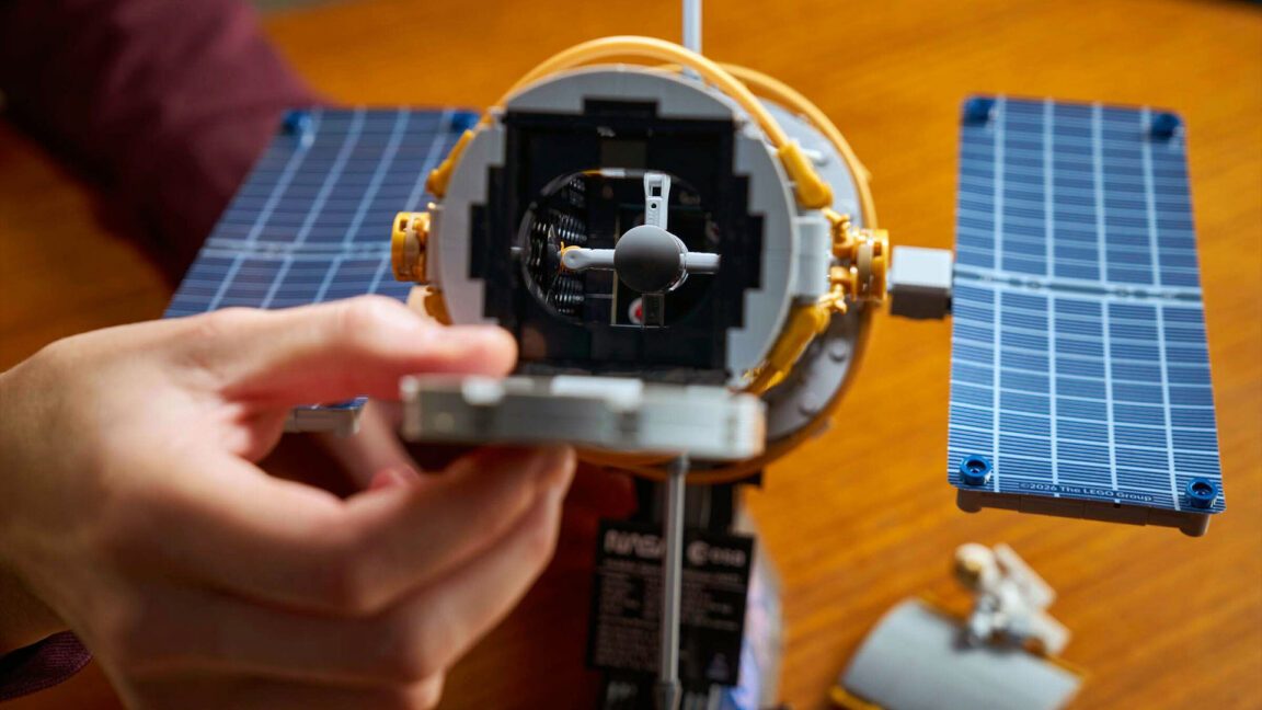 Lego Hubble Uzay Teleskopu Modeli Piyasaya Sürüyor